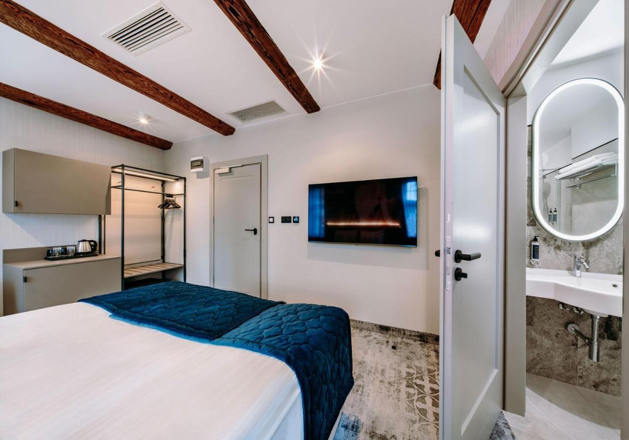 Hotel Eter Торунь Екстер'єр фото