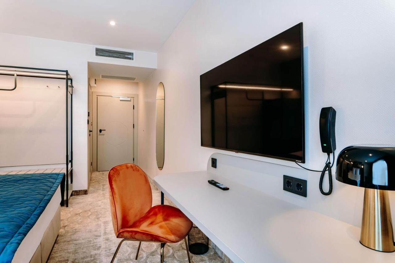 Hotel Eter Торунь Екстер'єр фото
