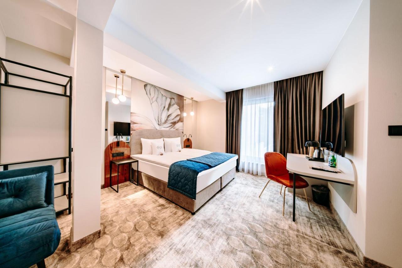 Hotel Eter Торунь Екстер'єр фото