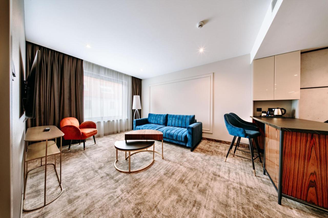 Hotel Eter Торунь Екстер'єр фото
